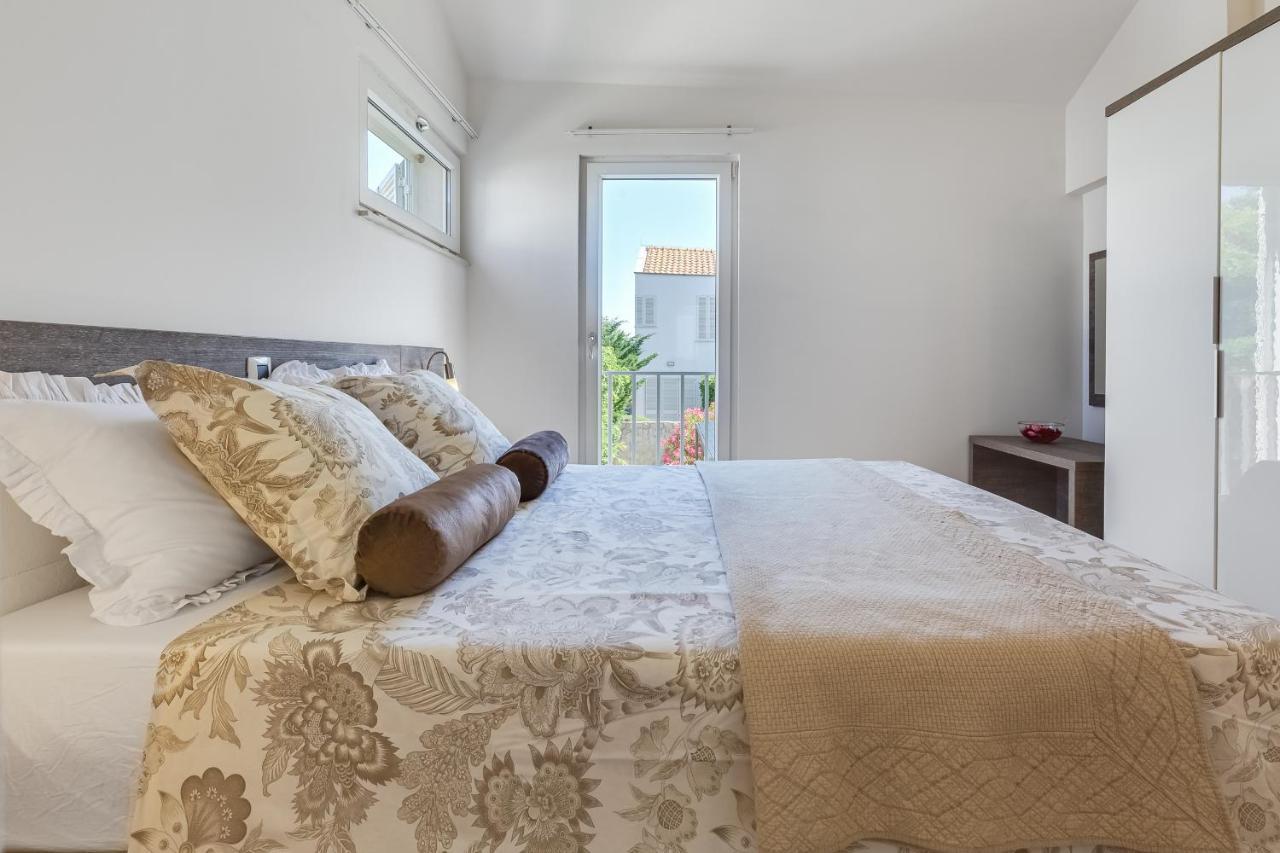 Luxury Two-Floor Apartment In Petrcane With Garden And Pool מראה חיצוני תמונה